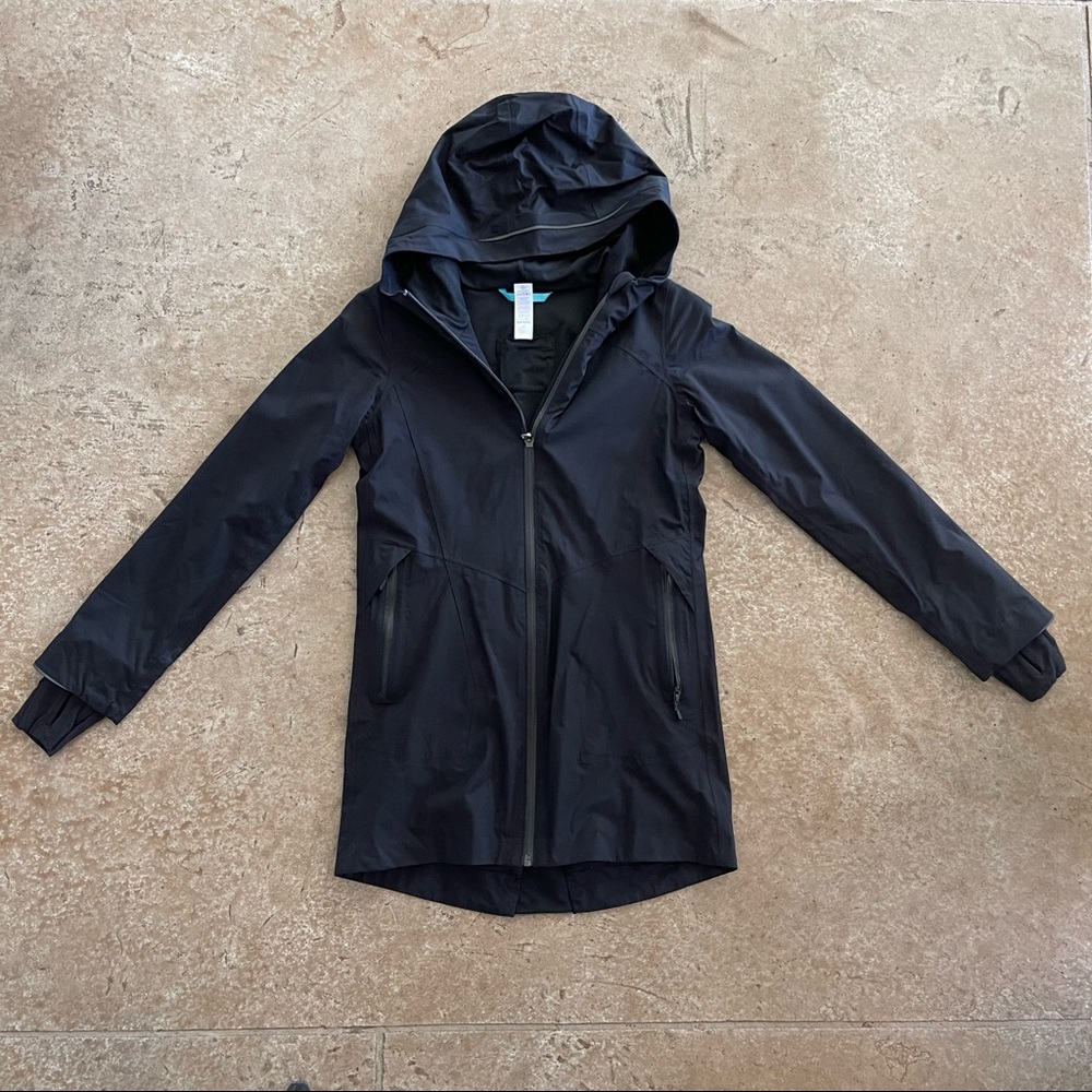 Ivivva lightweight water resistant long windbreaker  Girls sz 10